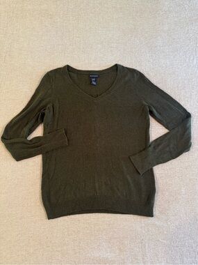 Gap Cashmere Blend‎ Green V-neck sweater size small